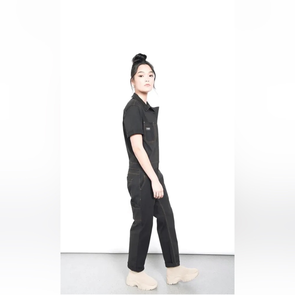 New Wildfang Essential Short Sleeve coverall Large Black / yellow XL - Picture 3 of 5